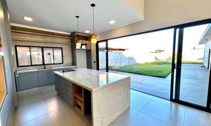 Casa com 3 dormitórios à venda, 207 m² por R$ 1.200.000,00 - Residencial Parque das Flores - Barretos/SP