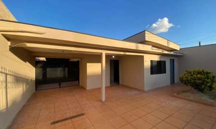 Casa com 3 dormitórios, 142 m² - venda por R$ 320.000,00 ou aluguel por R$ 1.898,00/mês - Bela Vista - Barretos/SP