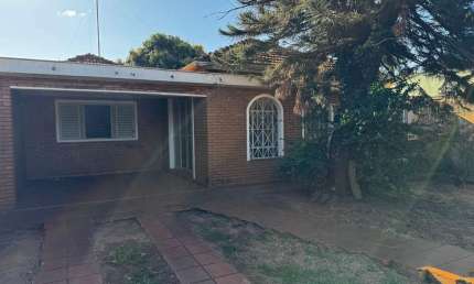 Casa com 3 dormitórios à venda, 224 m² por R$ 600.000,00 - Jardim Alvorada - Barretos/SP