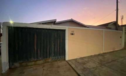 Casa com 2 dormitórios, 105 m² - venda por R$ 250.000,00 ou aluguel por R$ 1.000,00/mês - Celina - Barretos/SP