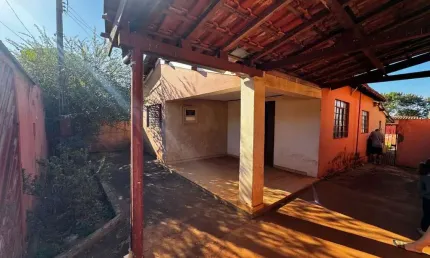 Casa com 3 dormitórios à venda, 138 m² por R$ 180.000 - Nogueira - Barretos/SP