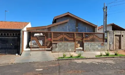 Casa com 3 dormitórios à venda, 136 m² por R$ 350.000 - Cristiano de Carvalho - Barretos/SP