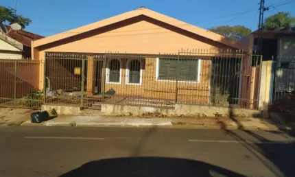 Casa com 3 dormitórios à venda por R$ 350.000 - Centro - Barretos/SP