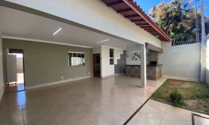 Casa com 3 dormitórios para alugar, 65 m² por R$ 2.670,00/mês - Residencial Mais Parque - Barretos/SP