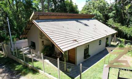 Casa com 3 dormitórios à venda, 190 m² por R$ 900.000,00 - Centro - Campos do Jordão/SP