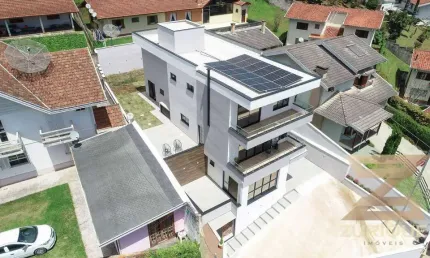 Casa com 4 dormitórios à venda, 308 m² por R$ 2.380.000,00 - Abernéssia - Campos do Jordão/SP