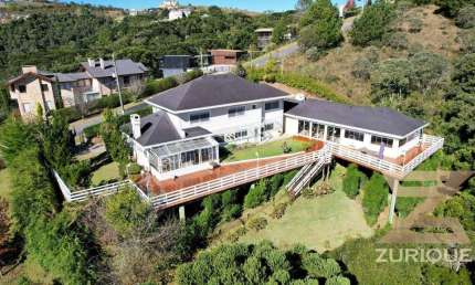Linda Casa no Iporanga, 520 m² por R$ 4.400.000 - Campos do Jordão/SP