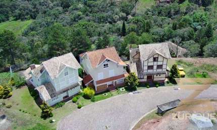 Casa com 4 dormitórios à venda, 190 m² por R$ 1.350.000,00 - Recanto Araucária - Campos do Jordão/SP