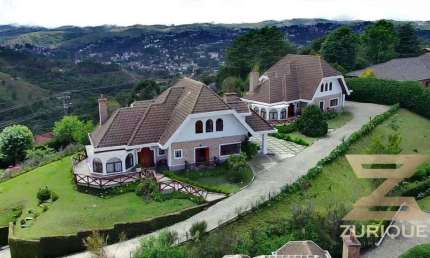 Casa com 4 dormitórios à venda, 375 m² por R$ 1.800.000,00 - Alataia - Campos do Jordão/SP
