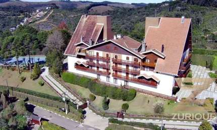 Apartamento com 3 dormitórios à venda, 132 m² por R$ 990.000,00 - Alto Do Capivari - Campos do Jordão/SP