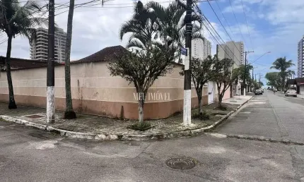 Casa Padrão à venda no Caiçara - Praia Grande - SP:
