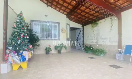 Casa Padrão à venda no Maracanã - Praia Grande - SP: