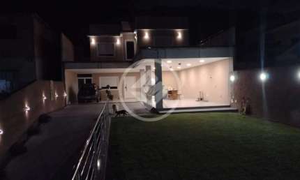Linda casa de alto padrão, no centro historico de são josé codigo: 58108