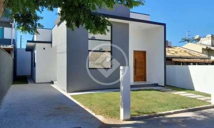 Casa com 3 quartos à venda na Rua das Sibipirunas, s, Madri, Palhoça