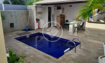 Casa com piscina  localizada na Cachoeira do Bom Jesus codigo: 64439