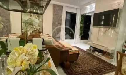 apartamento de 2 dormitorios, 1 com suite, 3 vagas de garagem localizado em area nobre de Florianopolis codigo: 69216