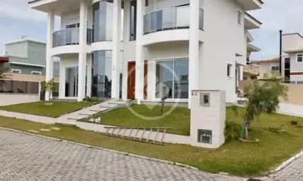 CASA EM CODÓMINIO FECHADO- 4 SÚITES COM SACADA codigo: 76717