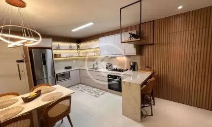Apartamento 2 quartos 1 suíte Mobiliado 200m do mar codigo: 77637