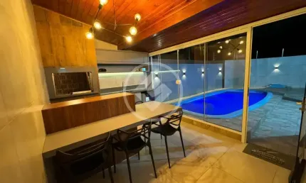 CASA COM PISCINA À VENDA EM FORQUILHAS- 2 DORM codigo: 82908