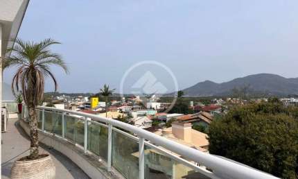 Maravilhosa cobertura, situada na Lagoa da Conceição, conta com toda estrutura que sua família merece. codigo: 86168