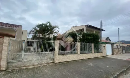 A Casa dos Seus Sonhos a Apenas 400m do Mar! codigo: 99928