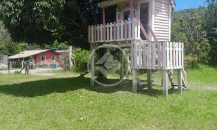 Sítio Encantador em Florianópolis - Bairro Ratones codigo: 99985