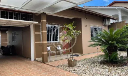 Casa com 3 quartos à venda na Rua Silvio João Correa, 168, Forquilhas, São José