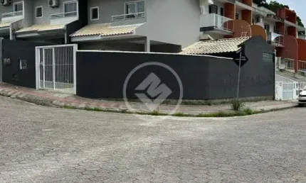 Linda Casa em Forquilhas - Oportunidade Imperdível! codigo: 102327