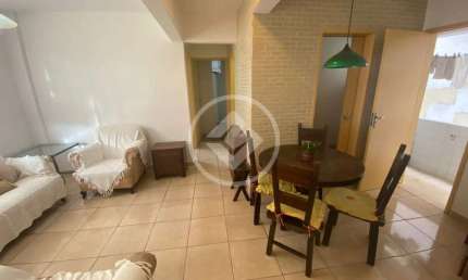 Espaço e boa localização neste apto de 2 quartos no bairro trindade em Florianopólis codigo: 118550