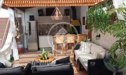 Casa com 2 quartos à venda na Rua dos Cocãos, 86, Madri, Palhoça, 95 m2 por R$ 712.500