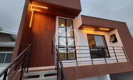 Casa com 3 quartos à venda na José Ilario Ribeiro de Freitas, 1001, Bela Vista, Palhoça, 109 m2 por R$ 650.000