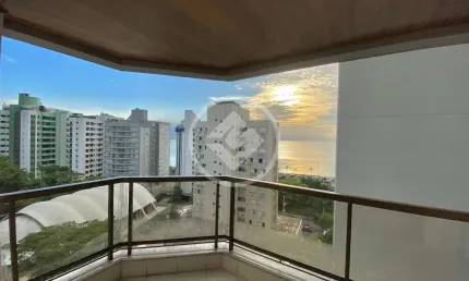 Apartamento a poucos metros da Beira Mar Norte codigo: 120596