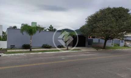 CASA À VENDA EM CONDOMINIO NO RIO VERMELHO codigo: 125365