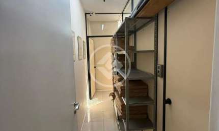 SALA COMERCIAL EM UMA EXCELENTE LOCALIZAÇÃO codigo: 129599