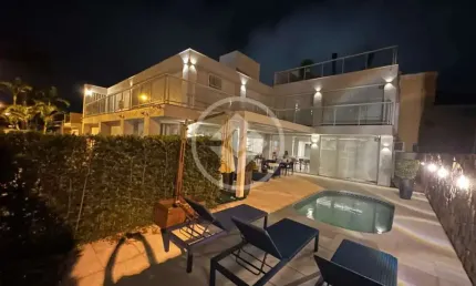 Casa Pé na Areia com Vista Mar – Escritura Pública | Cachoeira do Bom Jesus – Florianópolis/SC codigo: 133521