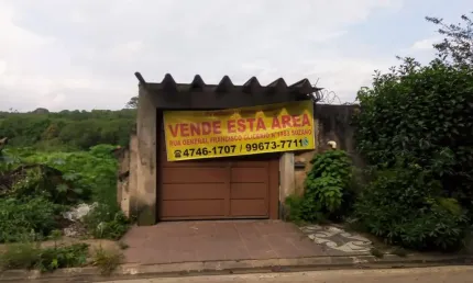 Chácara à venda ou locação com 2.280m em Suzano - SP.