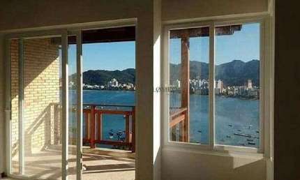 Casa com 3 quartos à venda em Meia Praia, Itapema 