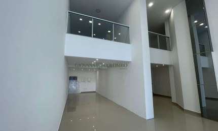 Sala Comercial  com Mezanino - Pronta para uso  - Excelente localização