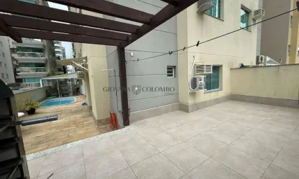 Apartamento diferenciado e  mobiliado próximo ao mar - Meia Praia-SC