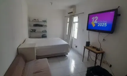 Oportunidade Vende-se Living Na avenida da Praia José Menino - Santos/SP