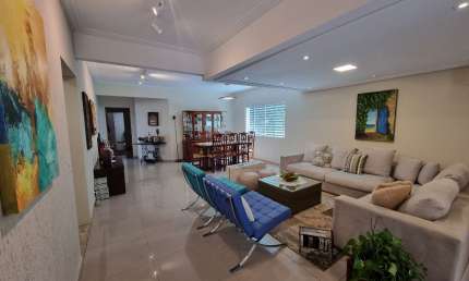 Casa com 3 dormitórios à venda, 370 m² por R$ 1.299.000 - Chácara Vale do Rio Cotia - Carapicuíba/SP