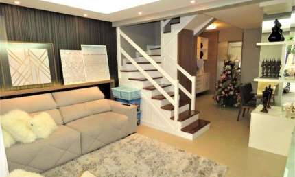 Ótima casa com 2 dormitórios com suíte master para Comprar