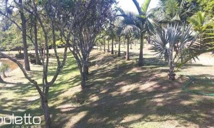 Boletto Imóveis vende Sitio na RS, Com 7 casas, 2 comerciais, excelente local pa