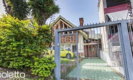Casa Para Comprar com 3 quartos e 3 vagas no Rio Branco