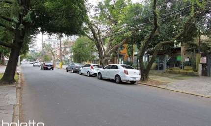 Terreno com Casa Para comprar com 3 dormitórios  111 m²