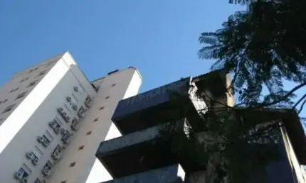 Terreno à venda na Rua General Couto de Magalhães, 858, São João, Porto Alegre