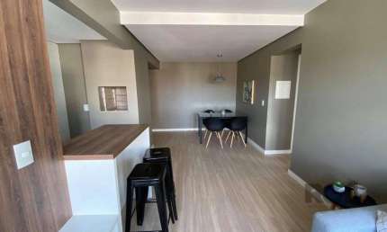 Apartamento de 2 dormitórios e uma vaga para Comprar no Bairro Bom Jesus.