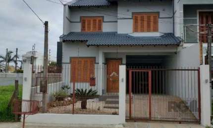 Casa com 3 quartos à venda na Rua Bertoldo Creps, 32, Parque da Matriz, Cachoeirinha