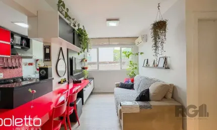 Apartamento a venda no bairro Passo da Areia com dois dormitórios.