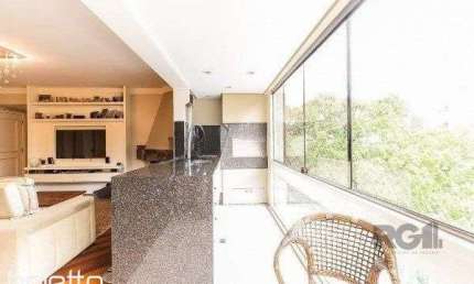 Apartamento Amplo de 3 Dormitórios com Suíte, Lareira e Infraestrutura Completa